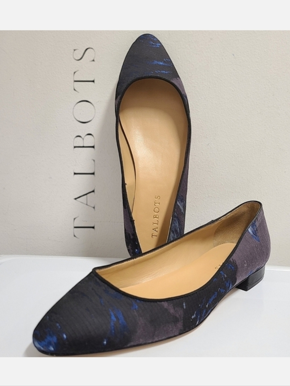 Talbots Blue & Black Textured Fabric Almond Toe Flats 8½ Wide